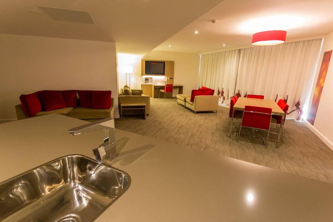 Novotel Sydney West Hq Hotel